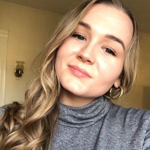 Meet your Posher, Casey